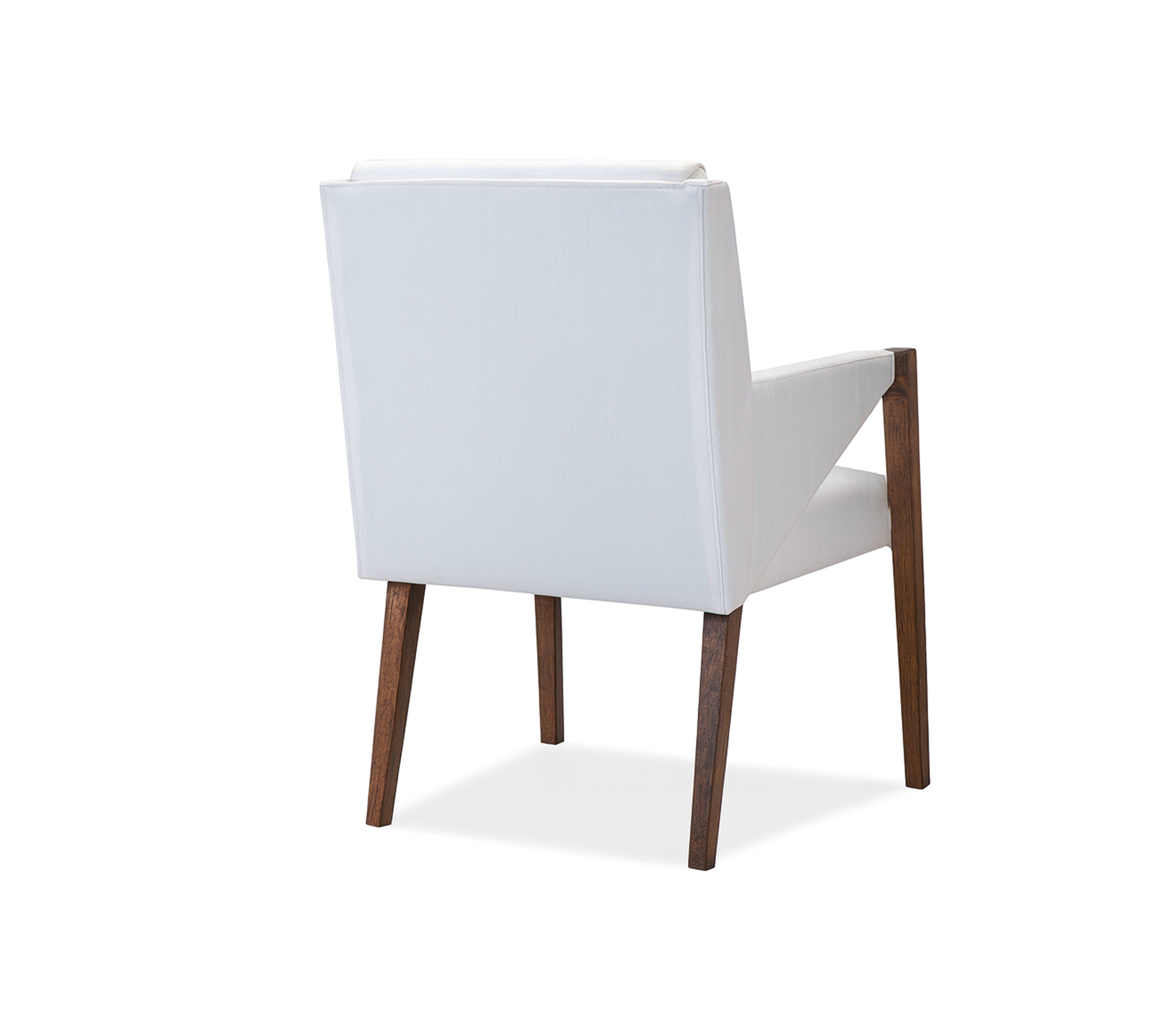 FLYNN ARM CHAIR